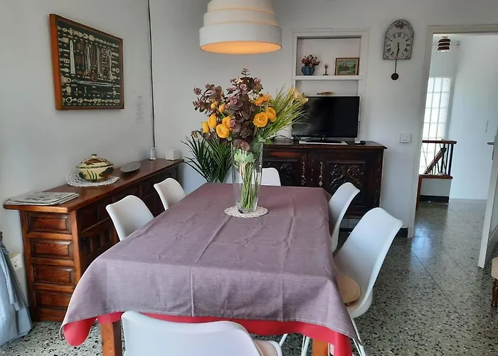 Grande Villa Familiale A Llanca Avec Wifi Et Climatisation